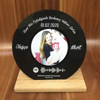 Kişiye Özel Spotify Barkodlu Plak Gerçekçi Pleksi Ahşap Standlı
